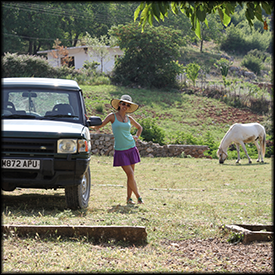 mount tomorr tour vehicle